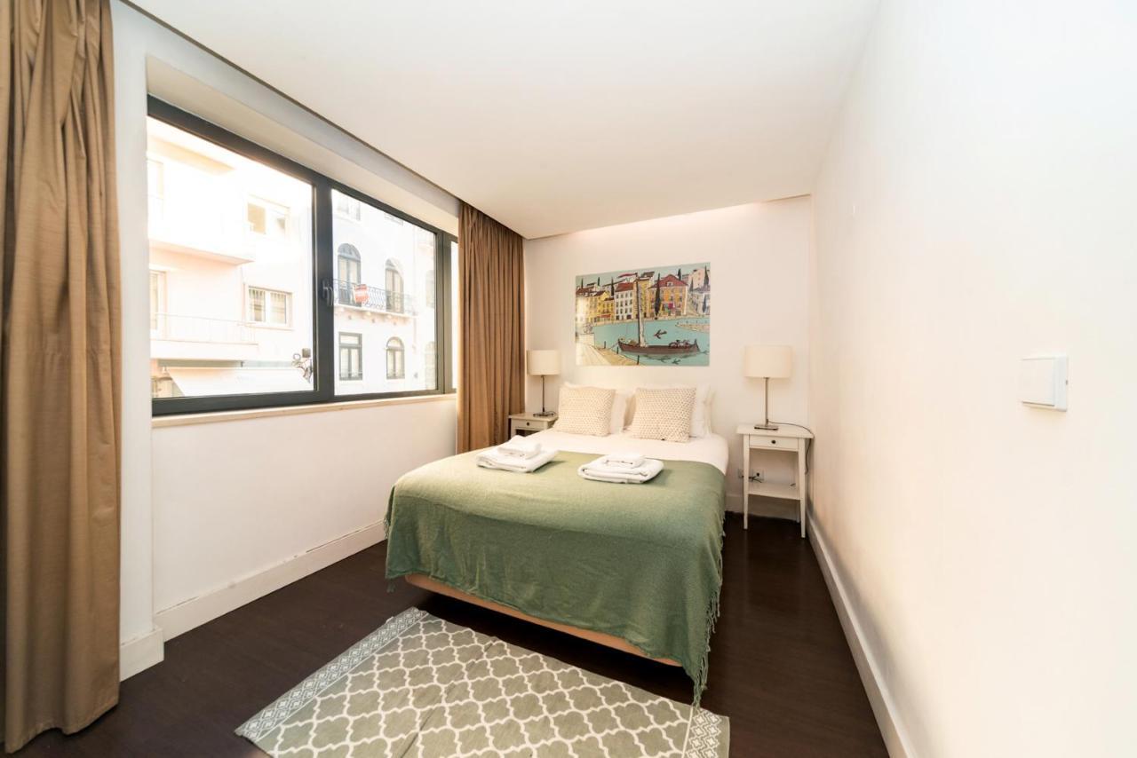 Comfortable Apartment In Marques De Pombal Lisbon Exterior photo
